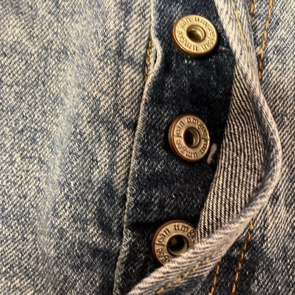 UMGEE Women’s Sz 27 Mini Skirt Jean Medium Denim Raw Hem Distressed Button Fly - Picture 5 of 13